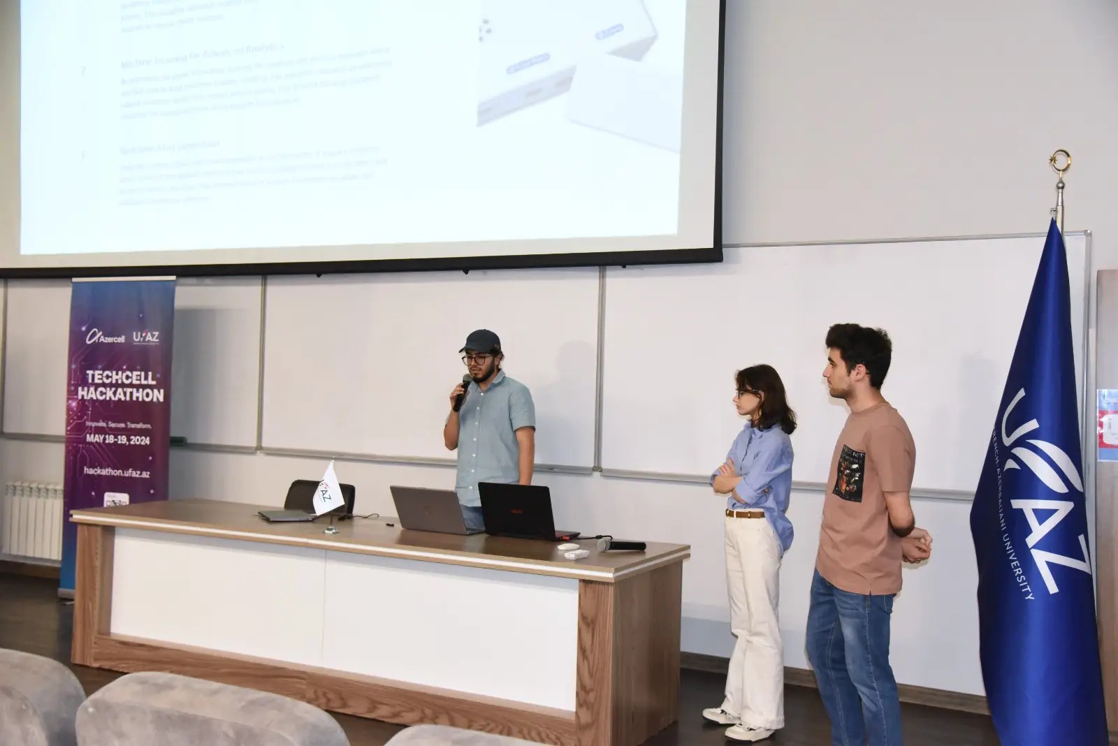 Universitet tələbələri arasında keçirilən “Techcell” hakatonu başa çatıb